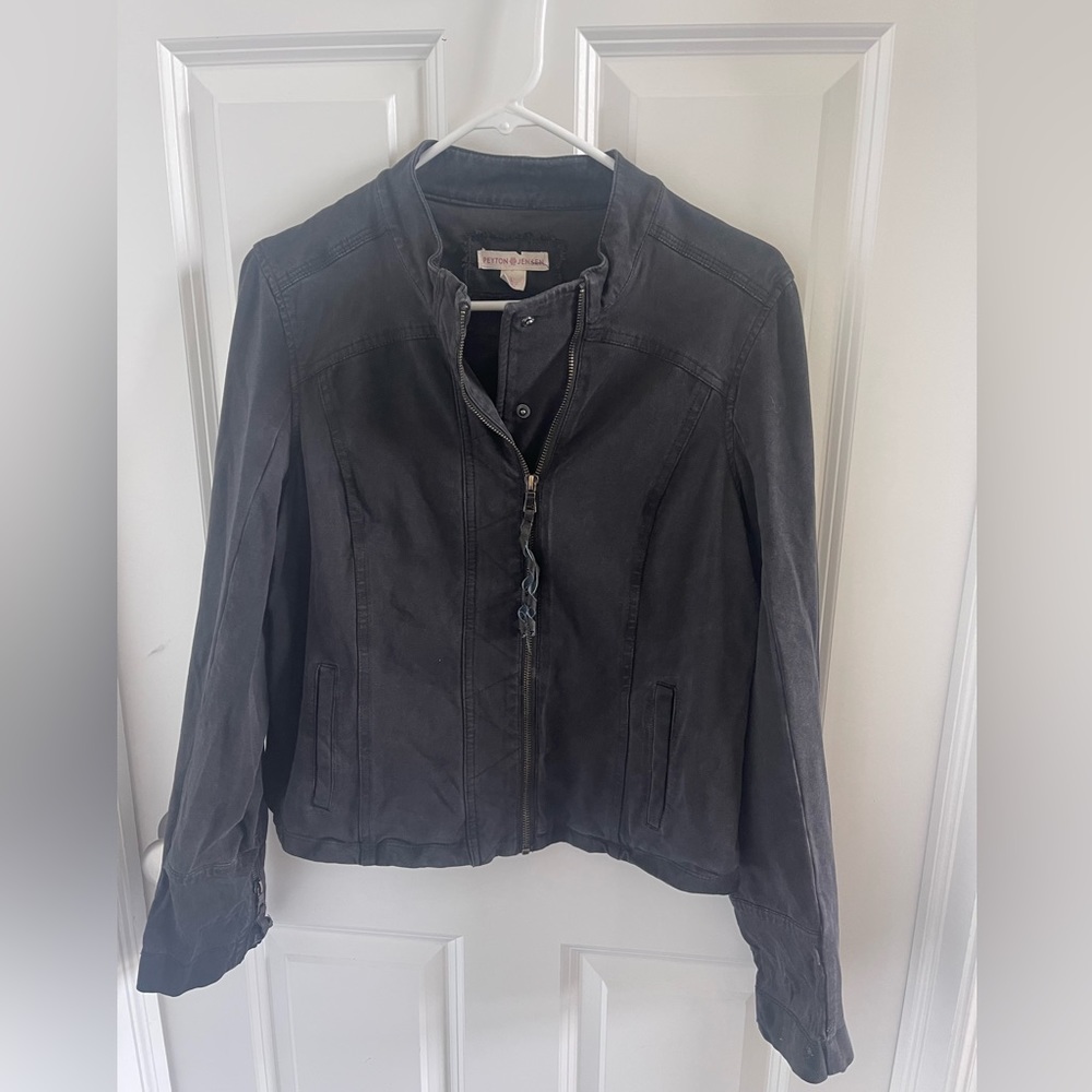 Peyton Jensen Distressed Black Denim Jacket Size Lg